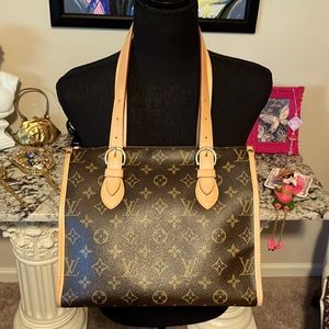 DO NOT PURCHASE.  Gorgeous Authentic Louis Vuitton Brown Monogram Popincourt Hau
